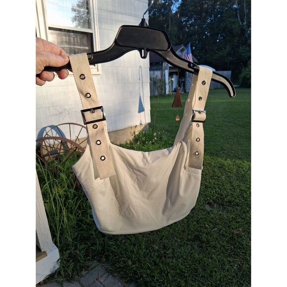 Tiger Mist Kailey Crop Top White Small Silver Accents NWT Nordstrom - Picture 3 of 9